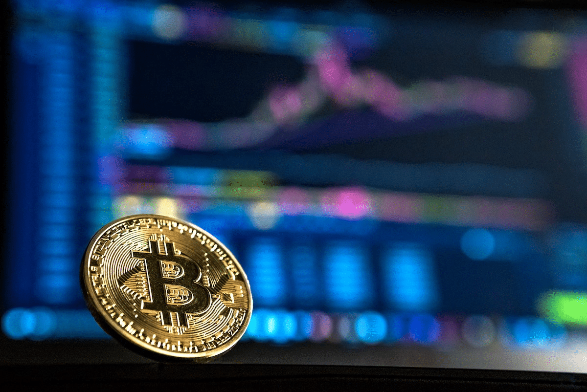 how to perform fundamental analysis on cryptocurrency